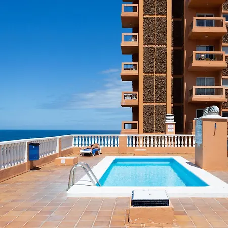 Live Valle Luz Daire Puerto de la Cruz (Tenerife)